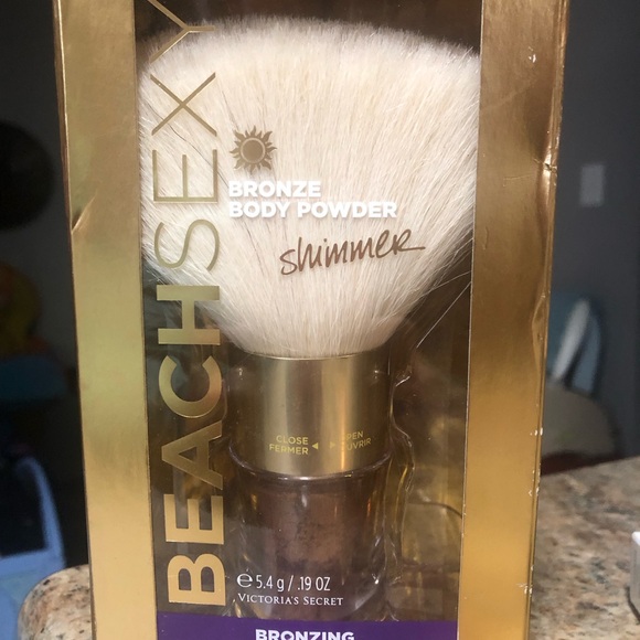 Victoria's Secret Gold Shimmer Body Powders Beach Sexy Bronzer